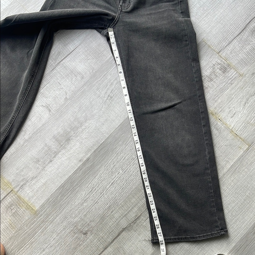 Black Relaxed Fit Jeans, size 2 short. - Picture 6 of 10